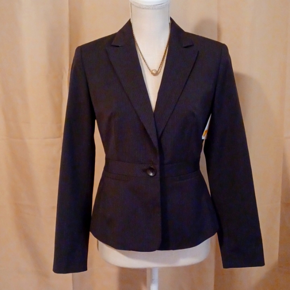 Jones New York - Fitted Suit Jacket Lined Split Lapel One Button W-4P